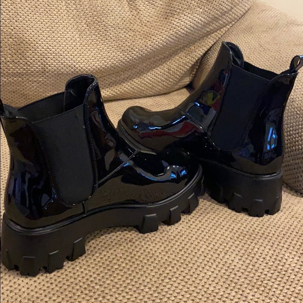 Patent leather chunky boots